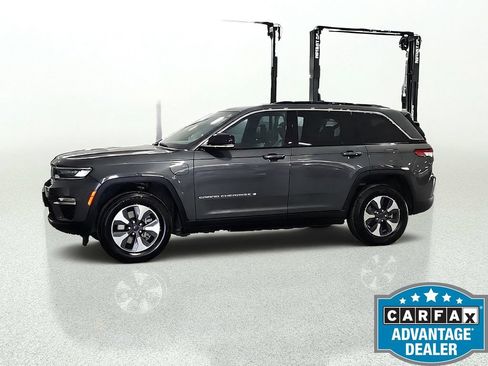 Used 2024 Jeep Grand Cherokee Limited 4xe AWD/4WD image 4