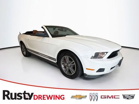 Used 2011 Ford Mustang Premium w/ 201A Rapid Spec Order Code RWD image 1