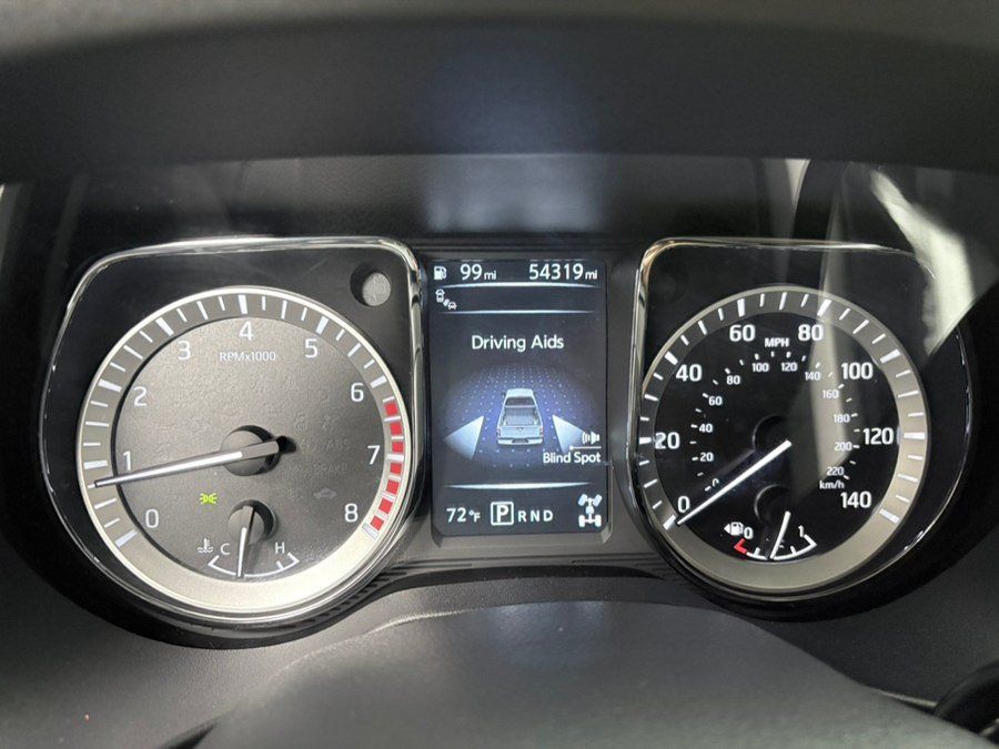 Used 2018 Nissan Titan XD 4x4 Crew Cab SV w/ SV Convenience Package image 38