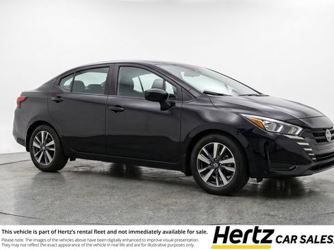 Used 2025 Nissan Versa SV FWD image 1