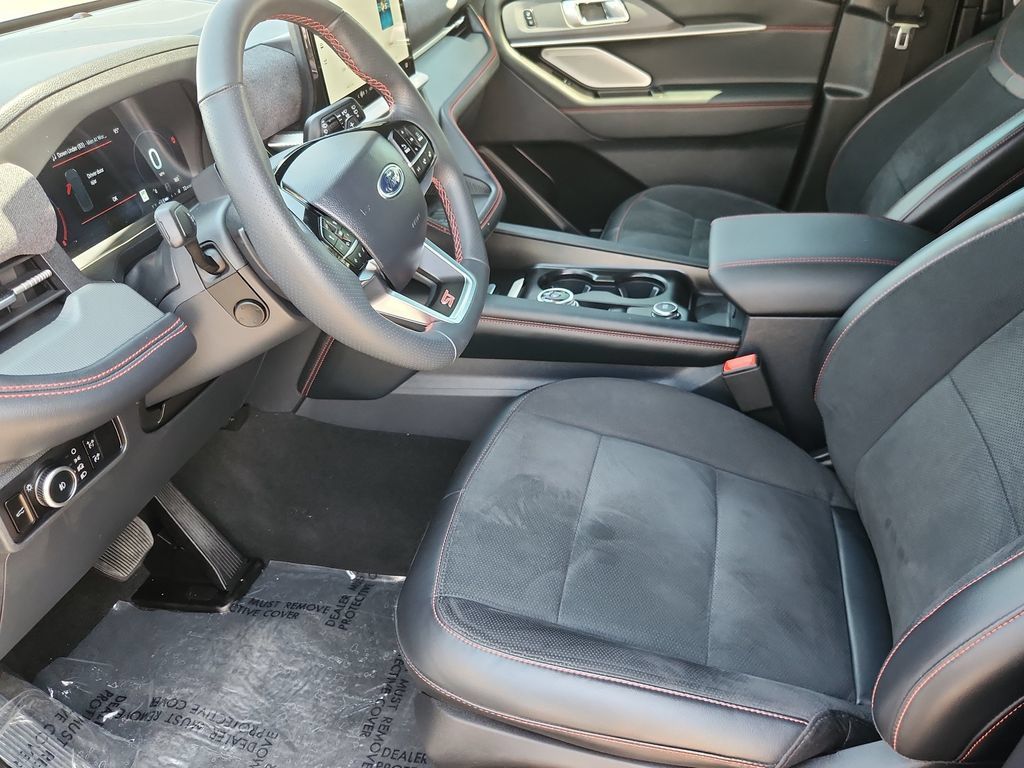 Used 2025 Ford Explorer ST AWD/4WD image 7
