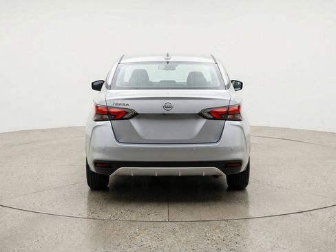 Used 2025 Nissan Versa SV image 7