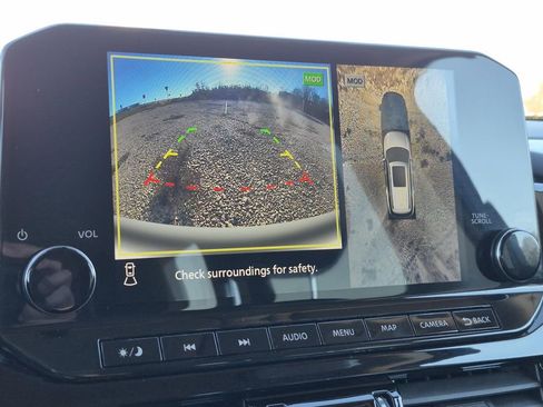 Used 2022 Nissan Pathfinder SL image 29