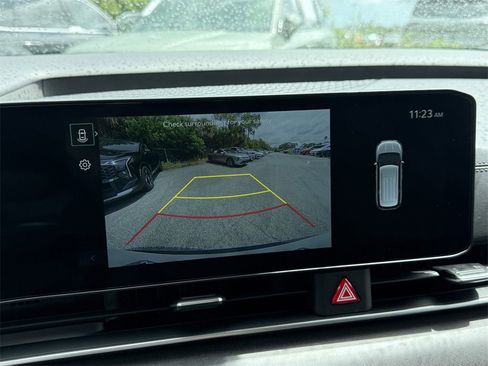 New 2026 Kia Carnival EX image 25