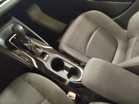 Used 2022 Toyota Corolla LE FWD image 26