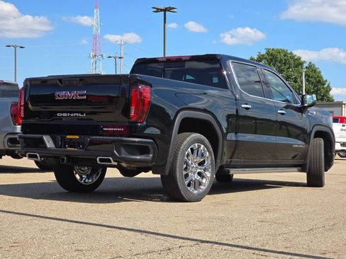 New 2026 GMC Sierra 1500 Denali w/ Denali Reserve Package AWD/4WD image 23