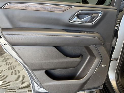 Used 2021 Chevrolet Tahoe Premier w/ Premium Package image 20