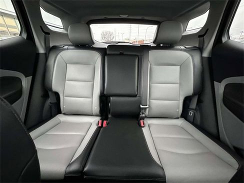 Used 2024 GMC Terrain SLT w/ LPO, Floor Liner Package image 46