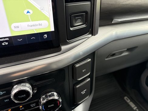 New 2025 Ford F150 Lariat w/ Equipment Group 501A Mid image 17