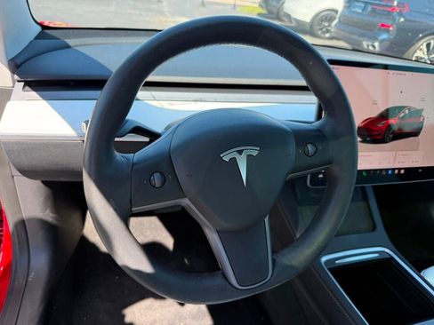 Used 2023 Tesla Model 3 Standard Range RWD image 9