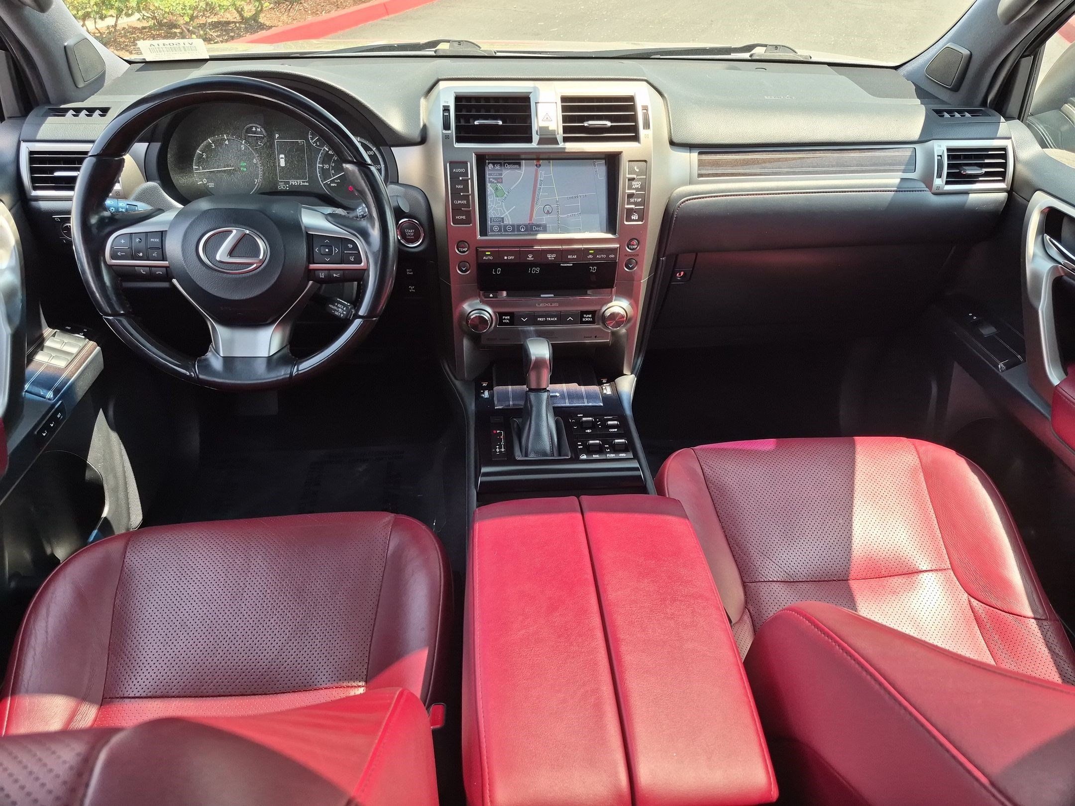 Used 2021 Lexus GX 460 Luxury w/ Sport Design Package AWD/4WD image 29