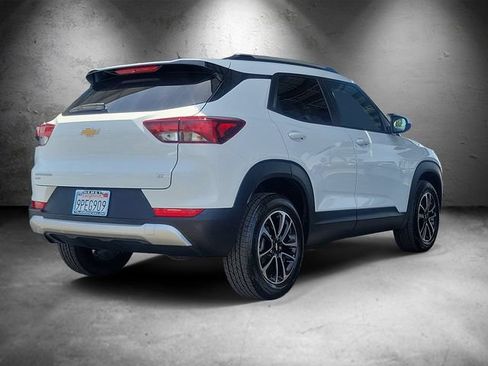 Certified 2024 Chevrolet TrailBlazer LT AWD/4WD image 3