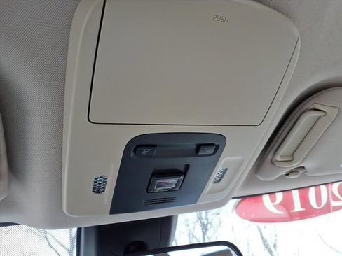 Used 2019 Toyota Camry LE image 28