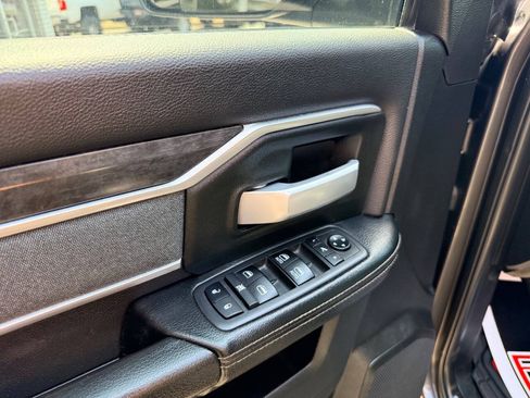 Used 2021 RAM 2500 Big Horn w/ Night Edition AWD/4WD image 22