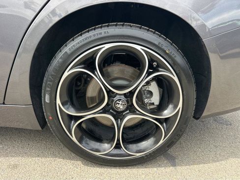 Used 2022 Alfa Romeo Giulia Ti AWD/4WD image 14