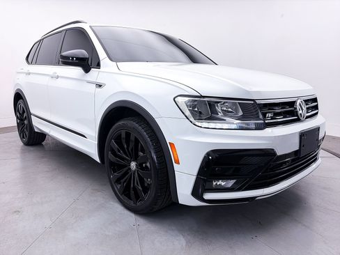 Used 2021 Volkswagen Tiguan SE R-Line FWD image 11