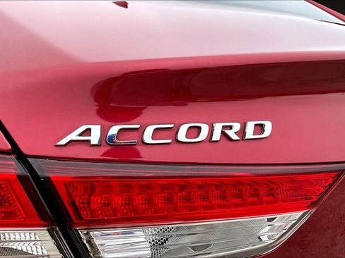 Used 2018 Honda Accord LX image 24