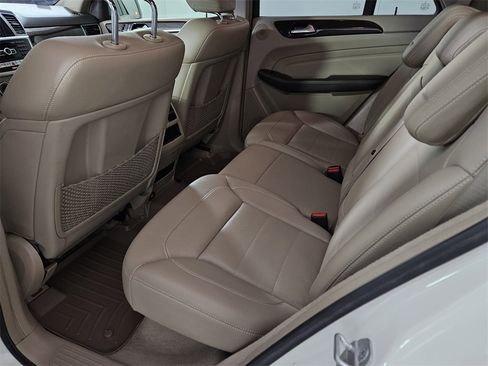 Used 2013 Mercedes-Benz ML 350 2WD image 25