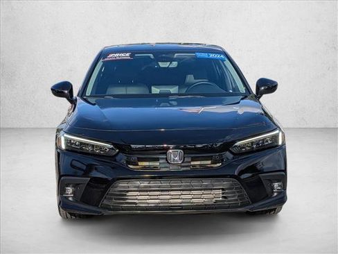Used 2024 Honda Civic Touring image 2
