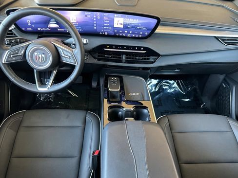 Certified 2025 Buick Enclave Preferred FWD image 14