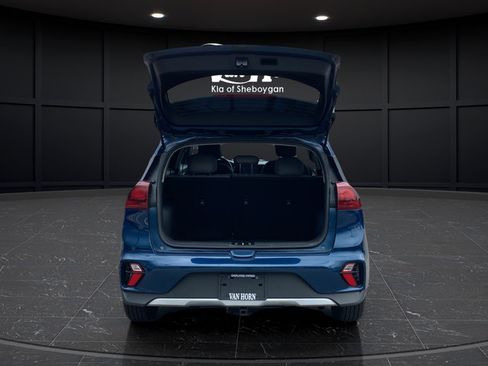 Used 2020 Kia Niro LX FWD image 28