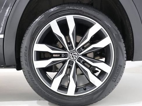 Used 2021 Volkswagen Atlas Cross Sport SEL Premium R-Line AWD/4WD image 9