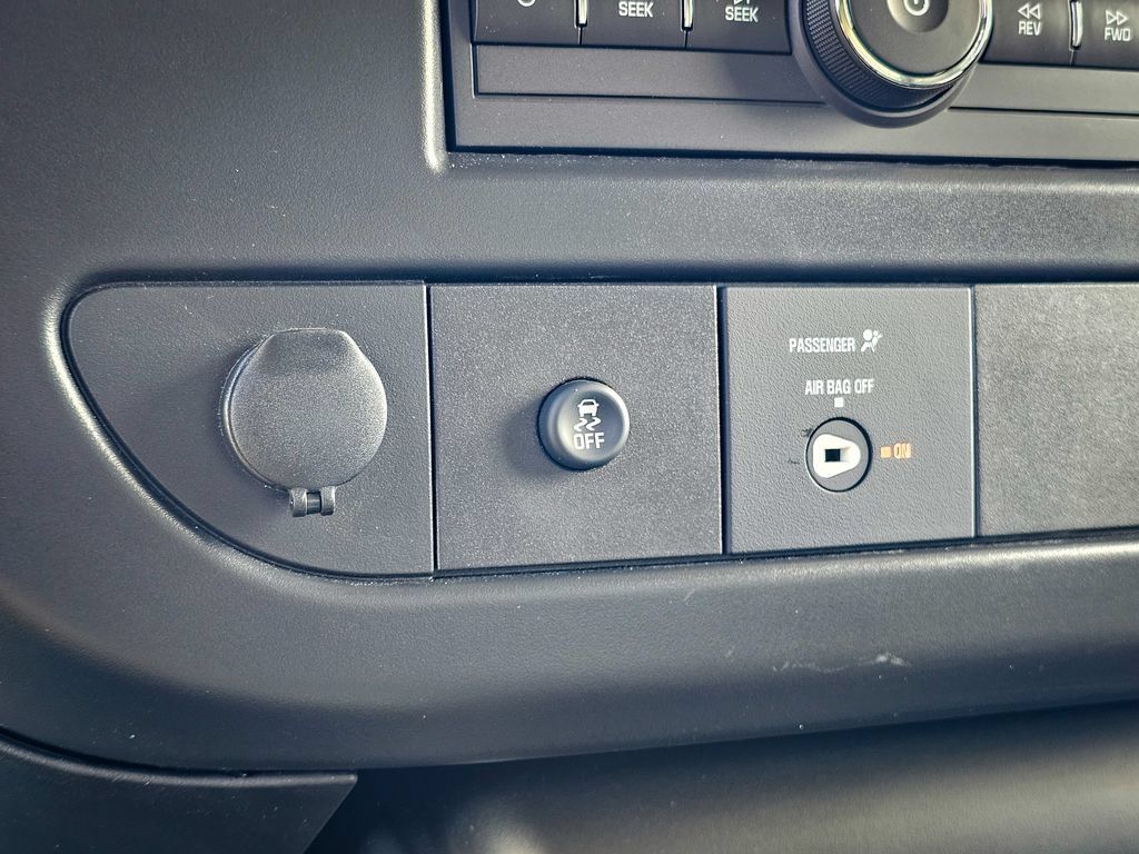 New 2026 GMC Savana 3500 w/ Power Convenience Package RWD image 20