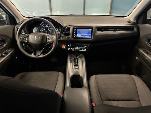 Used 2022 Honda HR-V EX image 9