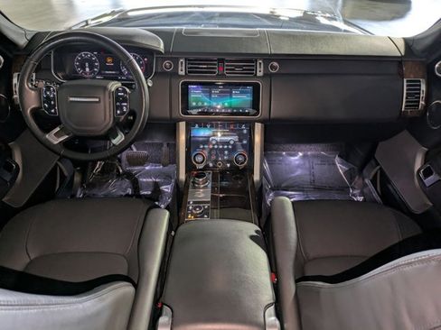 Used 2020 Land Rover Range Rover HSE image 17