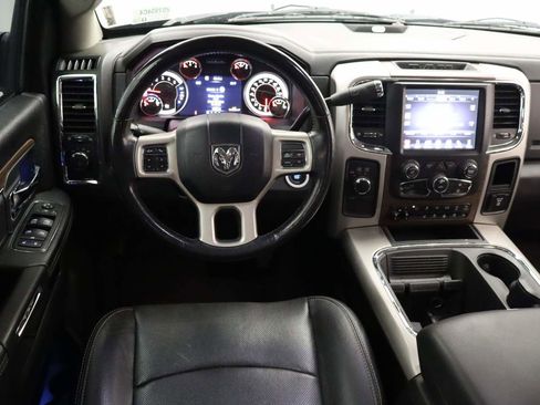Used 2017 RAM 2500 Laramie AWD/4WD image 4