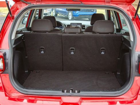 Used 2021 Hyundai Venue SEL image 5