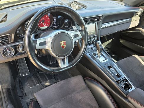 Used 2015 Porsche 911 Carrera GTS image 4