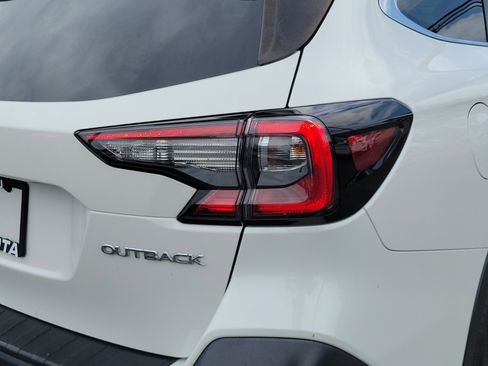 Certified 2021 Subaru Outback Limited AWD/4WD image 11
