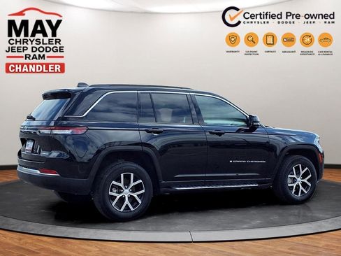 Used 2025 Jeep Grand Cherokee Limited w/ Luxury Tech Group II AWD/4WD image 19