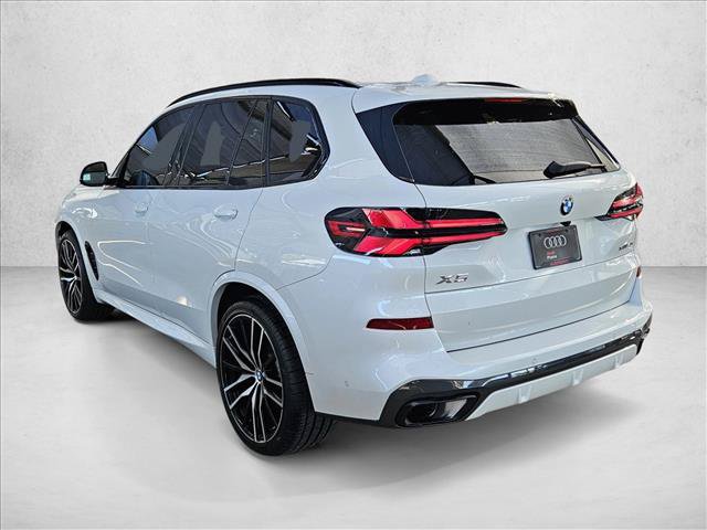 Used 2024 BMW X5 xDrive40i w/ M Sport Package AWD/4WD image 7