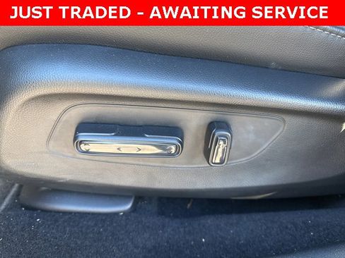 Used 2026 Honda HR-V EX-L image 11