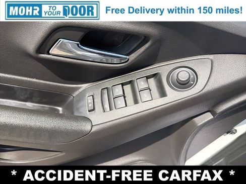 Used 2018 Chevrolet Trax LS FWD image 11