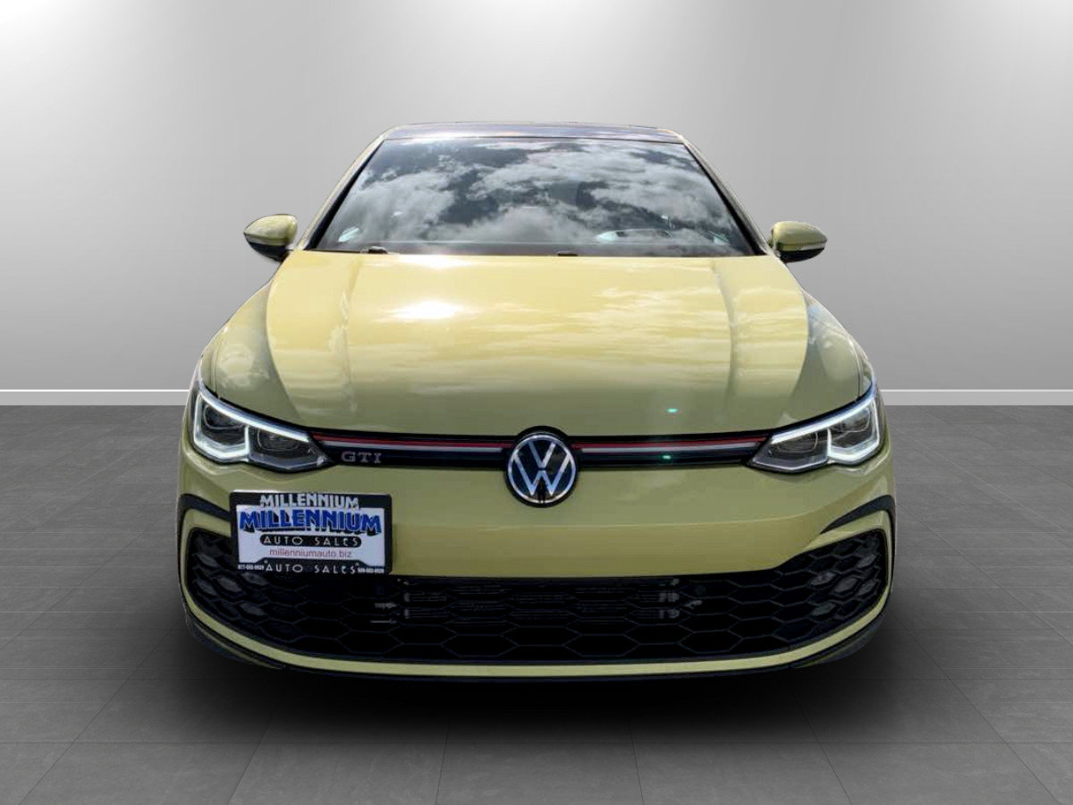 Used 2022 Volkswagen GTI Autobahn FWD image 2