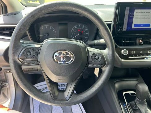 Used 2024 Toyota Corolla LE FWD image 13