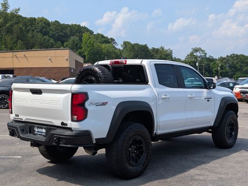 Used 2024 Chevrolet Colorado ZR2 w/ ZR2 Bison Edition AWD/4WD image 9