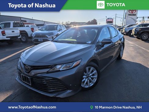 Certified 2018 Toyota Camry LE image 1