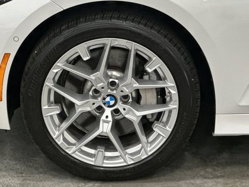 Used 2025 BMW 330i xDrive Sedan w/ Premium Package AWD/4WD image 32