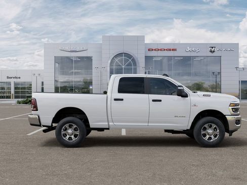 New 2026 RAM 2500 Big Horn AWD/4WD image 22