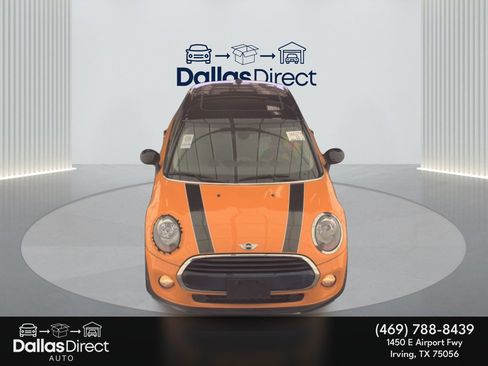 Used 2017 MINI Cooper 4-Door Hardtop image 3