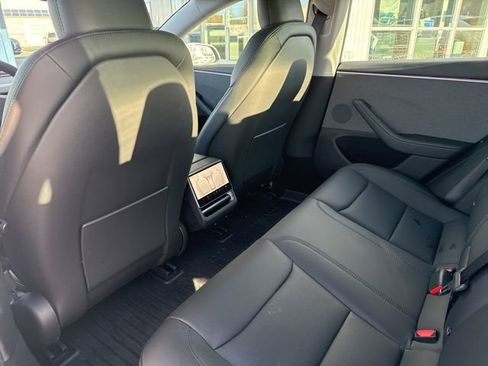 Used 2024 Tesla Model 3 Standard Range image 17