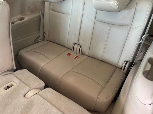 Used 2015 Nissan Pathfinder Platinum image 23