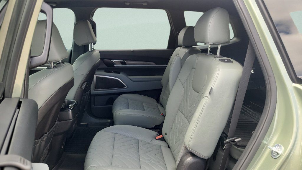 Used 2023 Kia Telluride EX X-Line AWD/4WD image 10