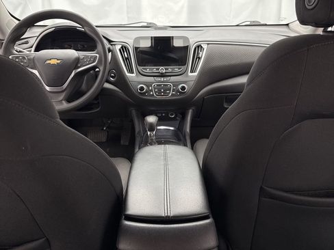 Used 2022 Chevrolet Malibu LT FWD image 37