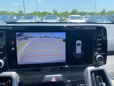 Certified 2023 Kia Sorento EX w/ Panoramic Sunroof Package FWD image 18