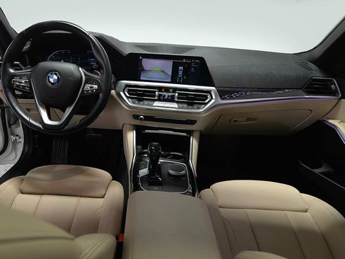 Used 2021 BMW 330i Sedan w/ Convenience Package RWD image 13